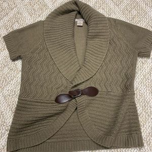 Women’s buckled sweater
